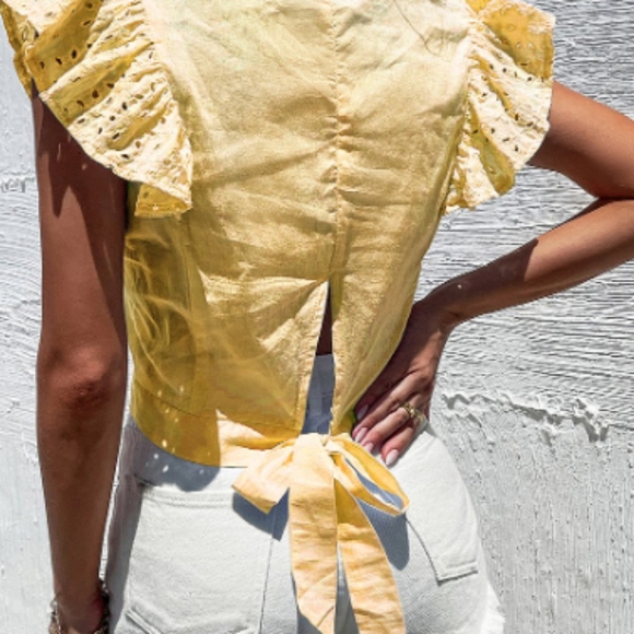 NWT Yellow Eyelet blouse - Picture 2 of 7